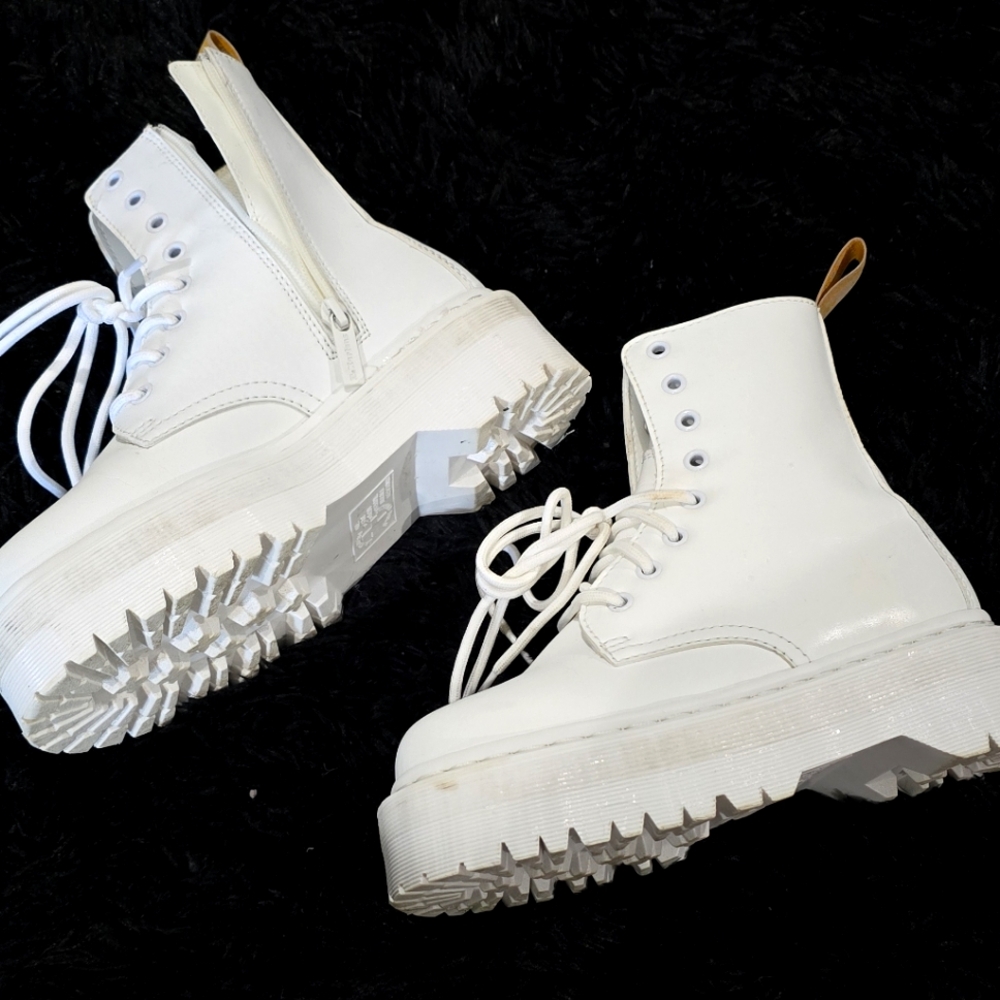 White platform doc martens jadon 2
